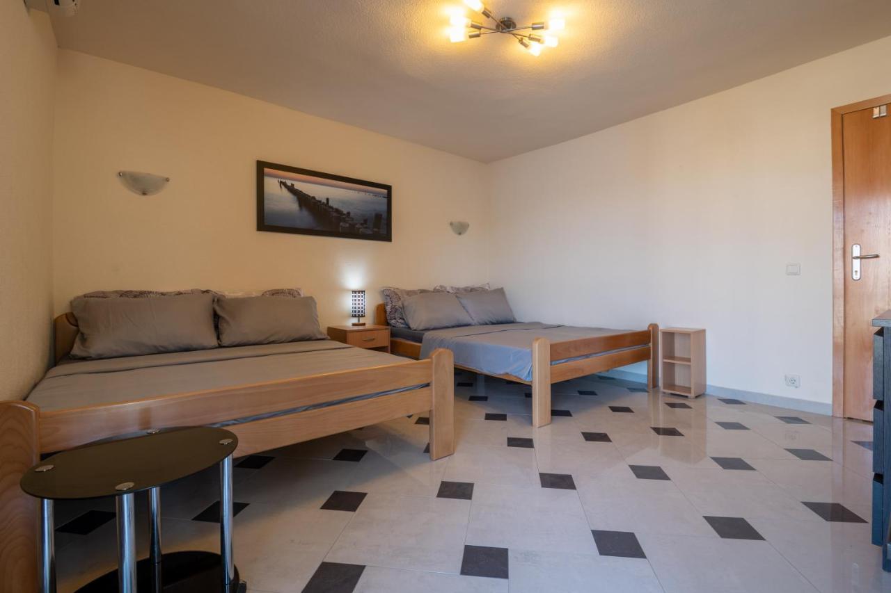Apartments Sara & Leon เนอุม ภายนอก รูปภาพ